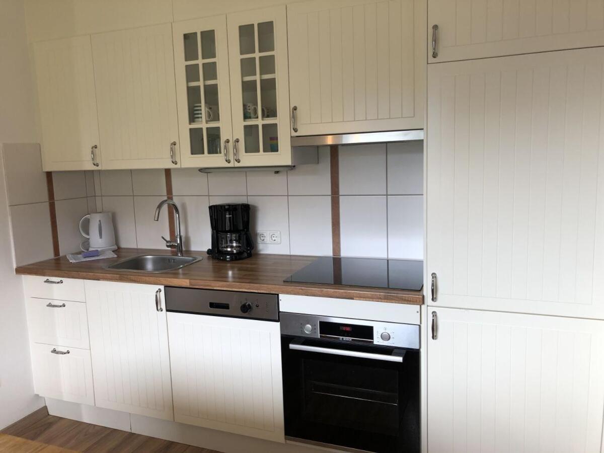 Walli Laterns - Ski Und Bergvergnuegen Direkt Vor Der Haustuer Exterior photo