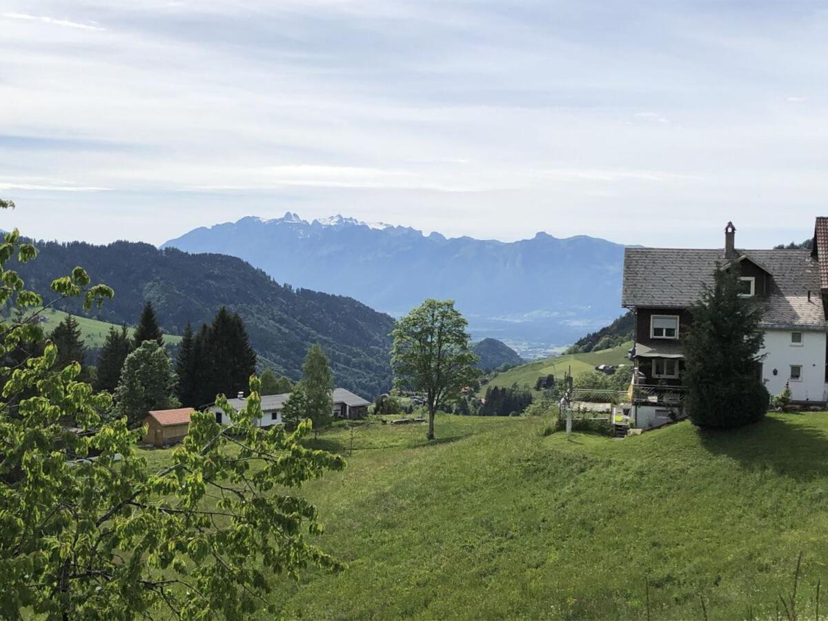 Walli Laterns - Ski Und Bergvergnuegen Direkt Vor Der Haustuer Exterior photo